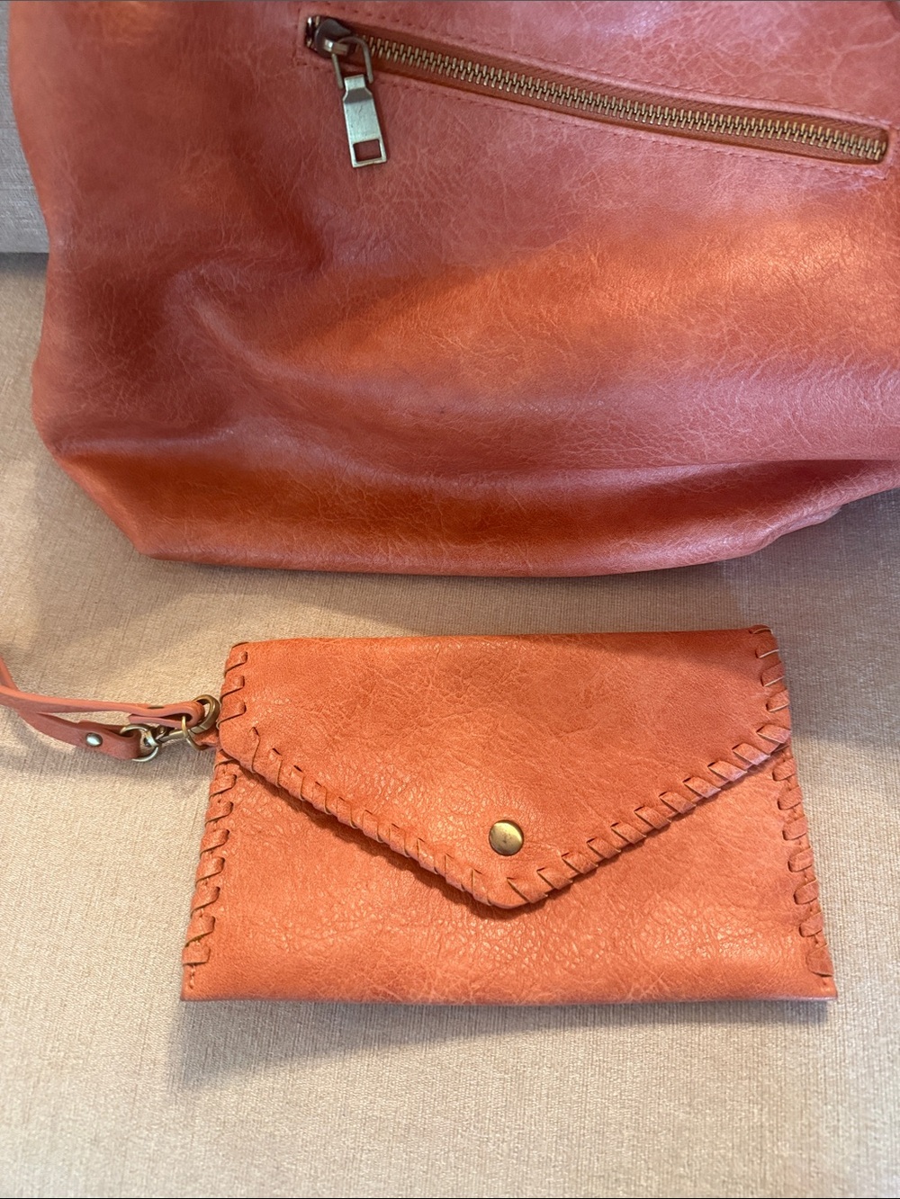 Antik Kraft Coral Faux‎ Leather Tote Bag with Pouch